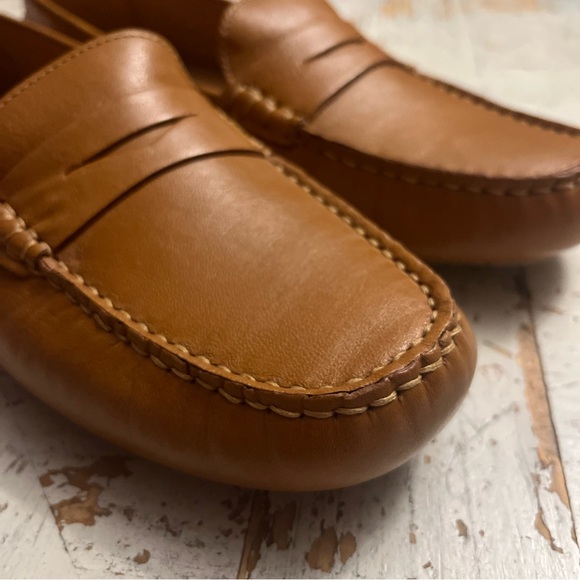 Classic Tan Leather Loafers - Picture 3 of 7
